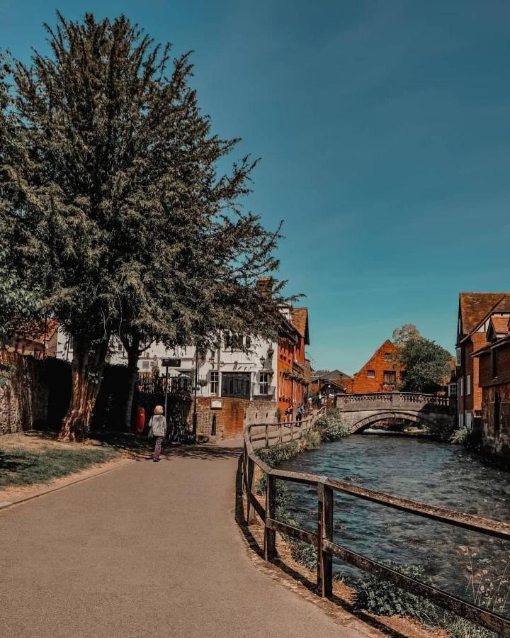 Winchester Retreat Leilighet Eksteriør bilde